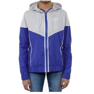 Nike Sportswear Women’s Windrunner Hooded Jacket Medium